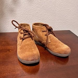 BORN Suede Children shoes